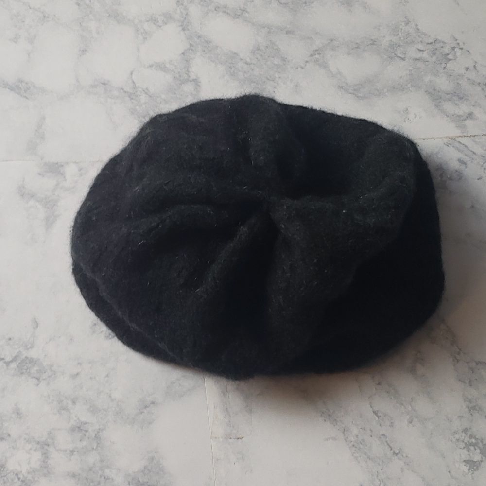 Black Merona Beenie Hat